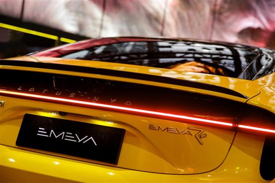 路特斯純電轎跑轎車Emeya-45